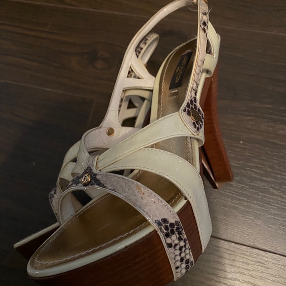 Vintage Louis Vuitton pumps size 7 - Picture 1 of 5